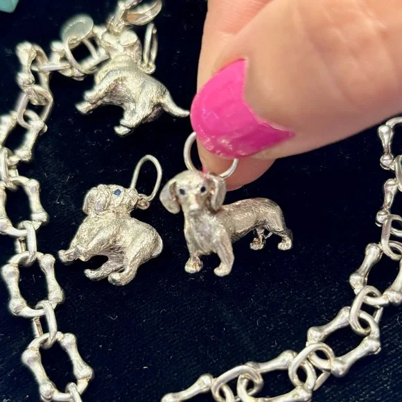 Tiffany & Co - Picture 2 of 7